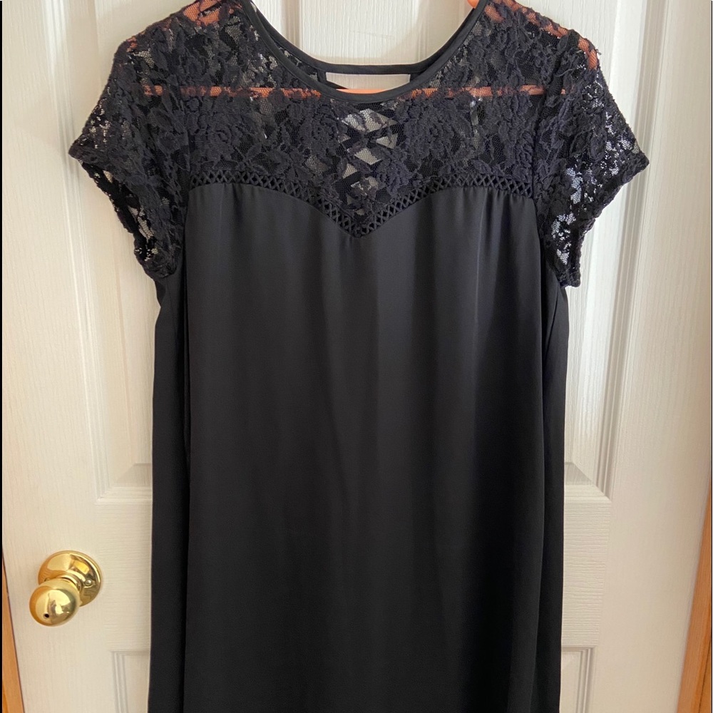 Black juniors dress